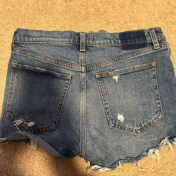 Abercrombie High Rise Mom Jean Shorts - Picture 4 of 5